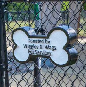 Wiggles n Wags dog park sponsor for Doylestown Dog Park, doggie poop bag supplies